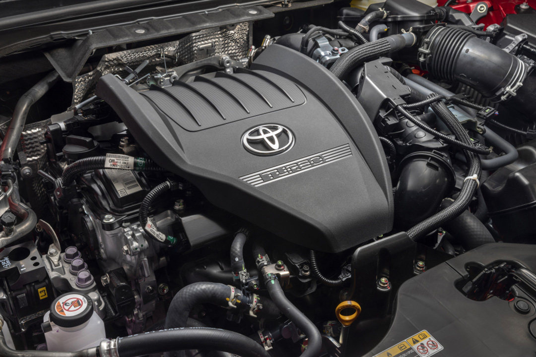 丰田最新最强混动24t发动机混动网友强烈要求亚洲龙搭载
