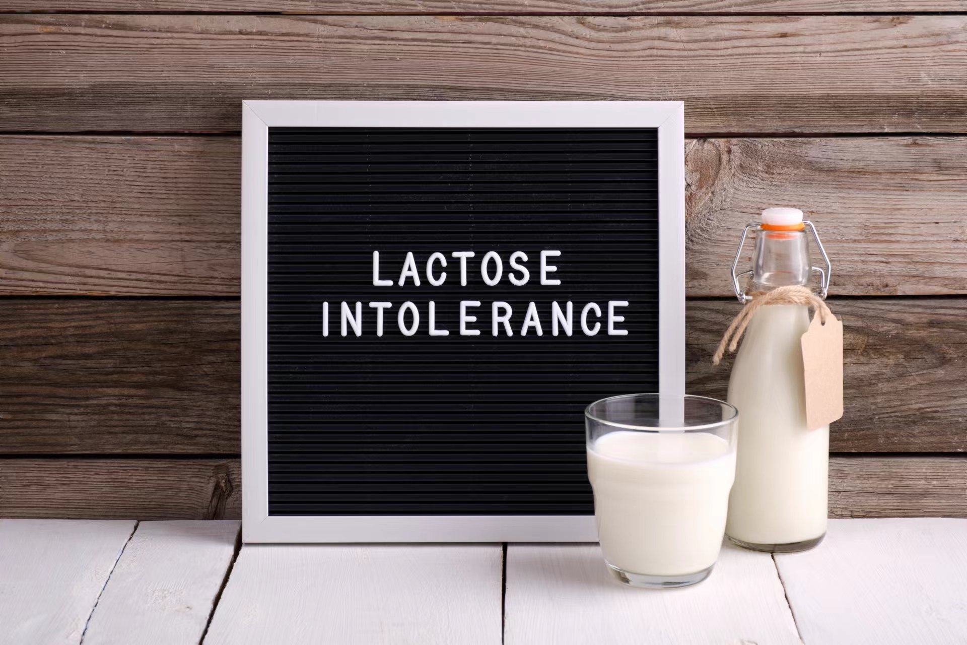 宝宝牛奶蛋白过敏主要有哪些表现？如何应对？