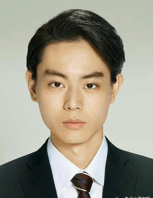 菅田将晖为拍戏剃光头,真的是太牺牲自己了!_角色_寸头_发型