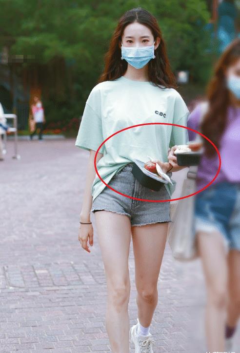 张艺凡的"漫画腿"不是意外,看到她餐后饮料秒懂,腿粗女孩有救了_何炅