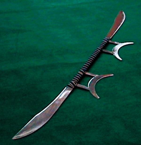 日月乾坤刀我国起源于民间的一种特殊武术兵器