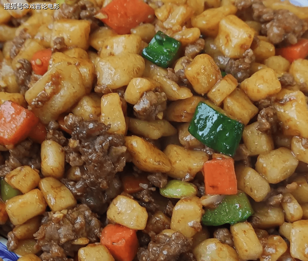 原创南城宣武区胡同里走出来的小吃老北京炒疙瘩北京人都好这口