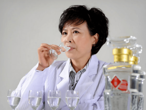 文君剑酒国窖1573酒鬼酒致敬酒界传奇吴晓萍