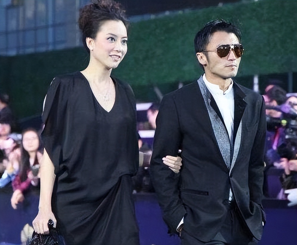 霍汶希一手捧红了谢霆锋,twins,容祖儿,古巨基,陈伟霆等人,妥帖处分了