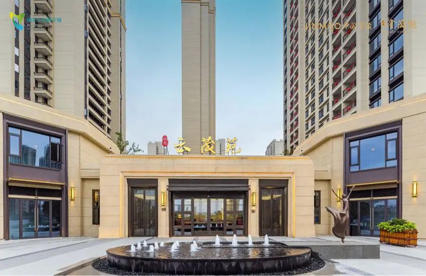 项目实景图瑞安金茂悦传承瑞安独特的人文资源,将"飞云江"的潮汐作为