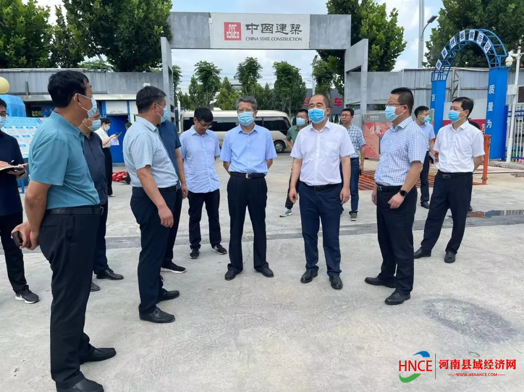 商丘市副市长潘峰到梁园区调研督导问题楼盘复工情况_景铭座_张兵