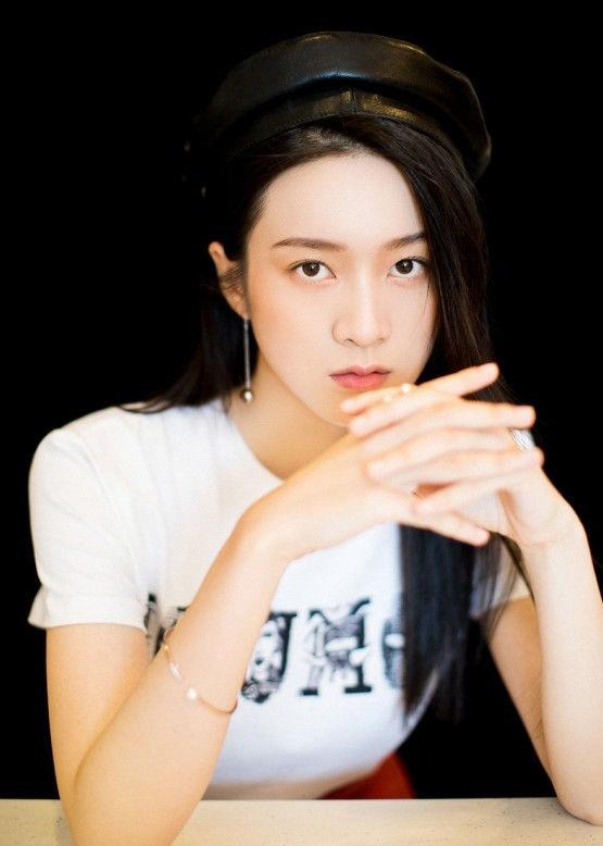 其中就有扮演李恩秀的张雪迎.