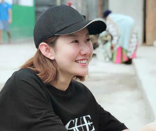 世界小姐亚军,公司老总,白富美冯清爱上王宝强,她到底图什么?