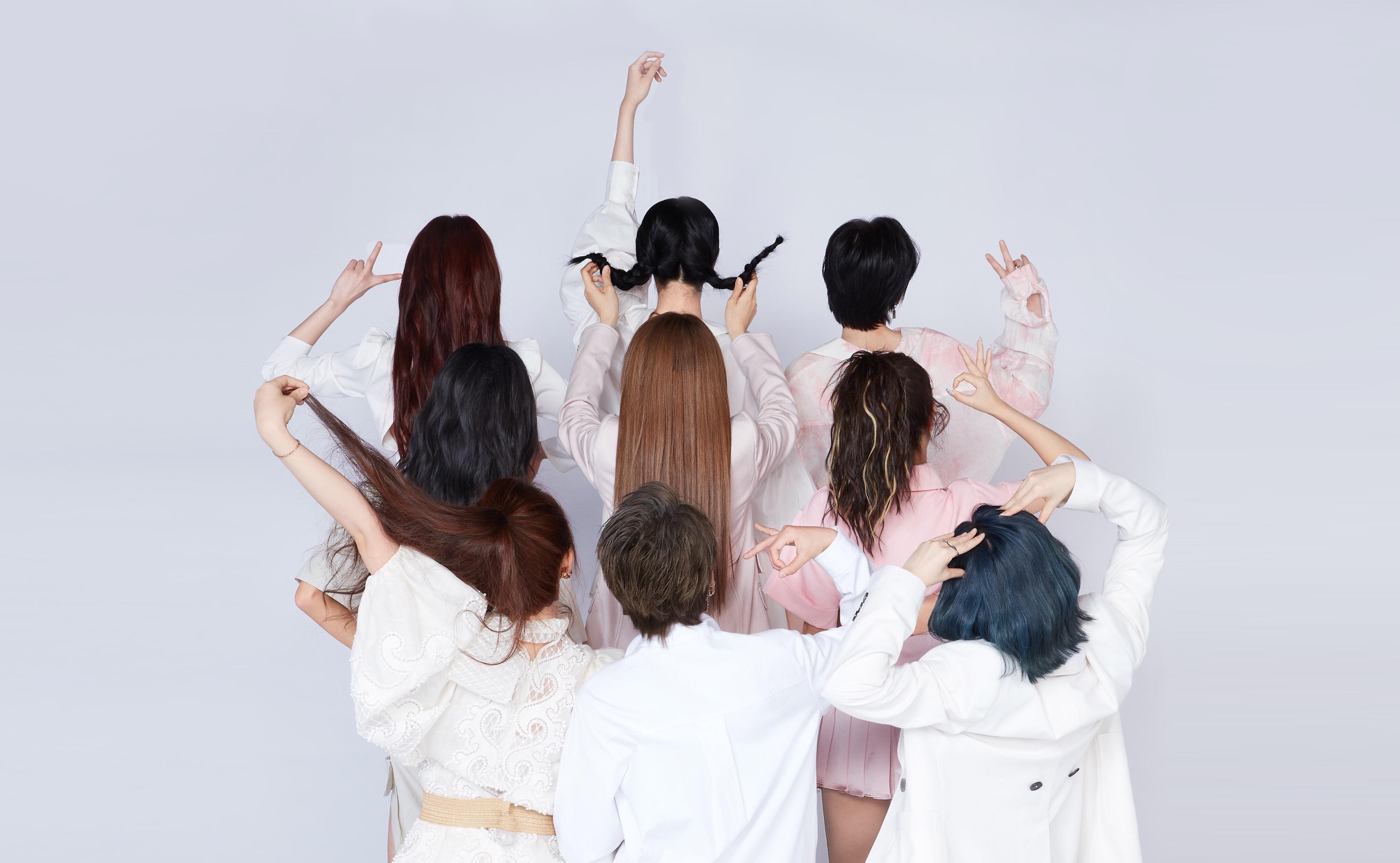 the9晒出第一张女团合照,虞书欣背影一眼认出,c位却不是刘雨昕_the