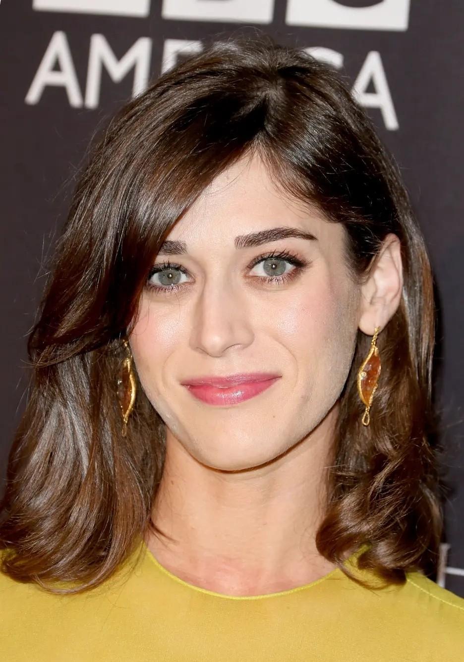 Hello Kitty 限量版】巴黎欧莱雅全效修护发膜400ml*2 + 收纳袋| Kgifts.shop, image size:936x1336