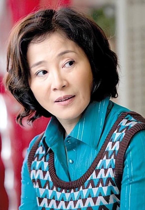 16年过去了家有九凤的初妈妈和9朵金花现状如何