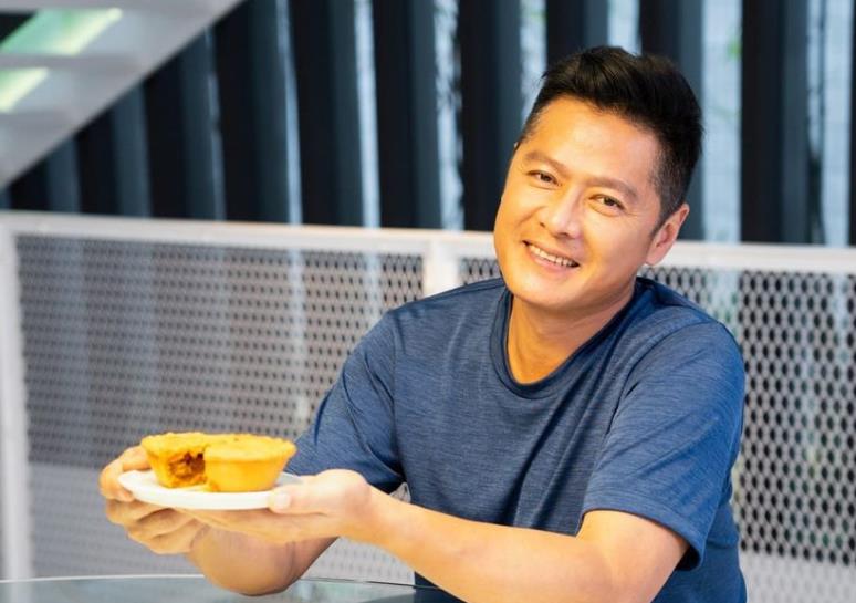 原创李南星近况曝光担心年老后依赖拐杖积极健身57岁单身无儿女