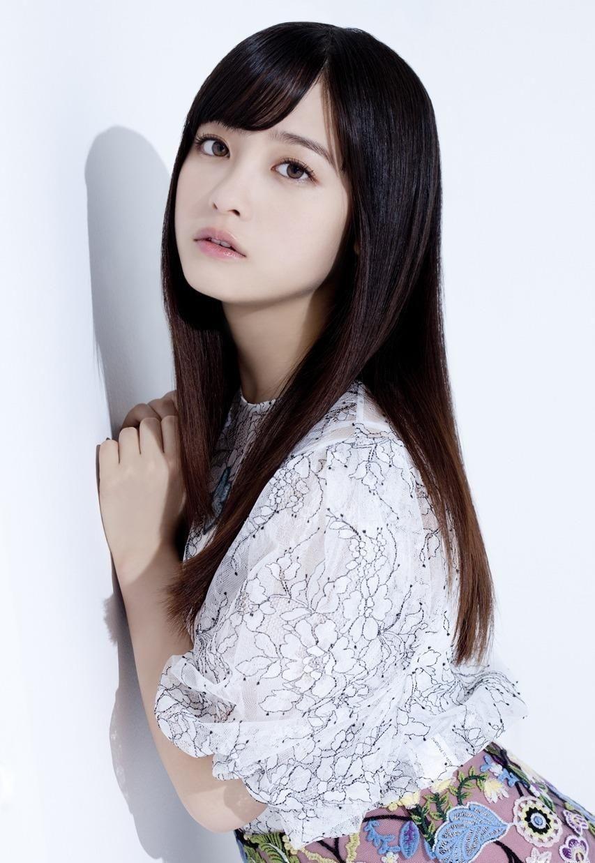 原创国外十大90后美女明星有清纯漂亮有时尚可人一个比一个美