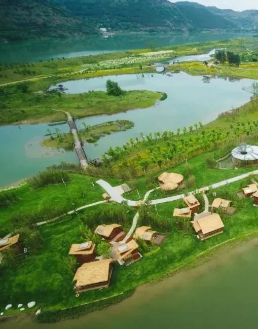 南充市人大常委会副主任沈一凡,临江新区管委会主任王熊骅,党工委副