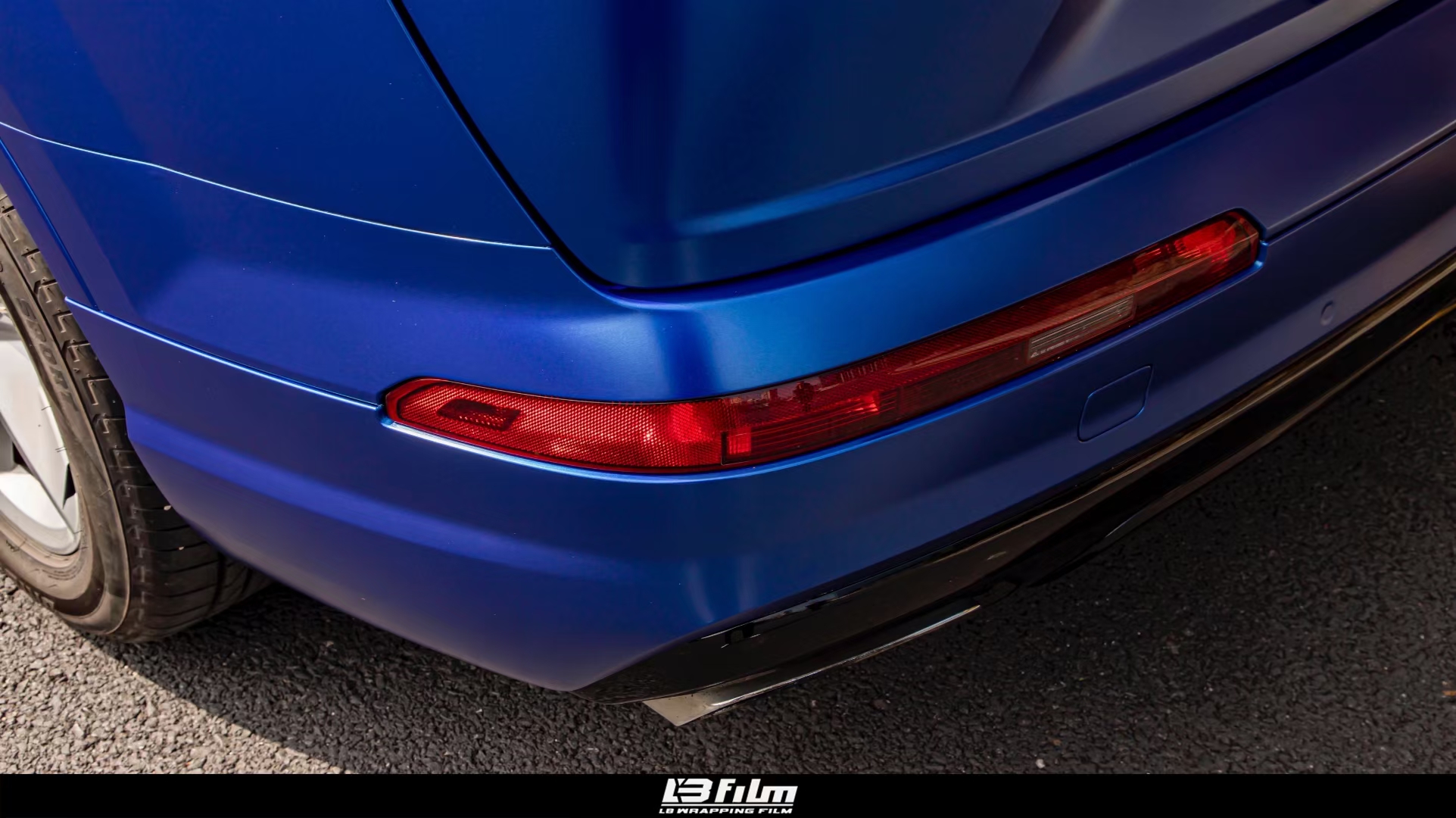 奥迪q7-lbfilm改色膜电光深海蓝,哑光拉丝质感的膜_搜狐汽车_搜狐网