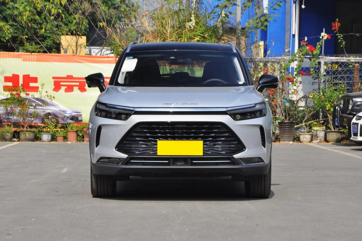 99万,轴距2800mm,全系标配188ps,带你看北京x7致领版_搜狐汽车_搜狐网