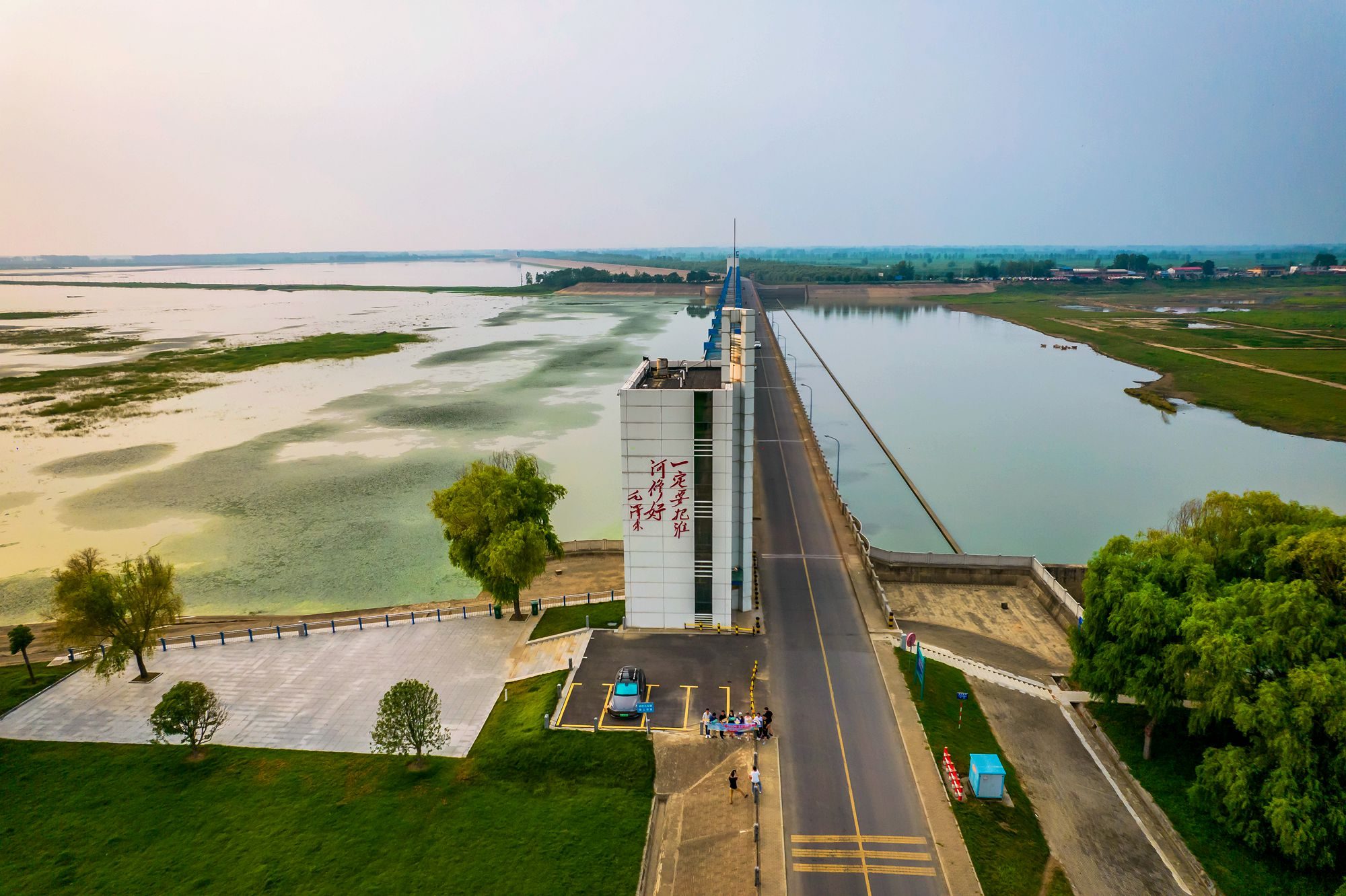 从上世纪50年代开始,临淮岗这个在全国并不出名的地方就成为千万水利