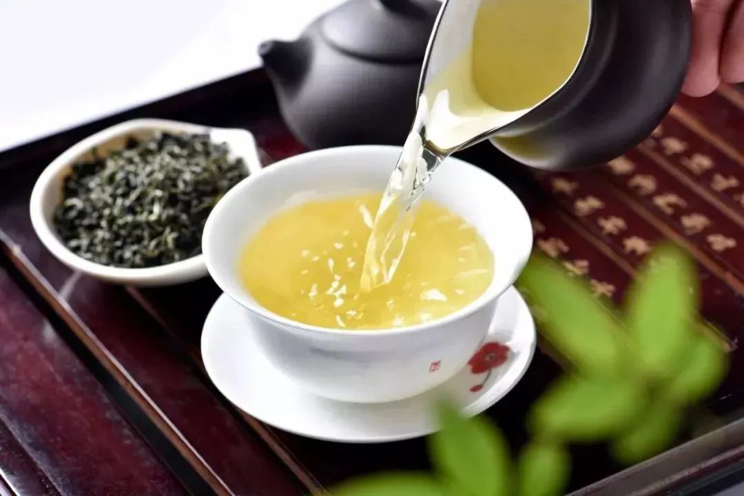 保温茶杯泡茶不健康吗_保温杯泡茶水有毒吗_保温杯泡茶的危害