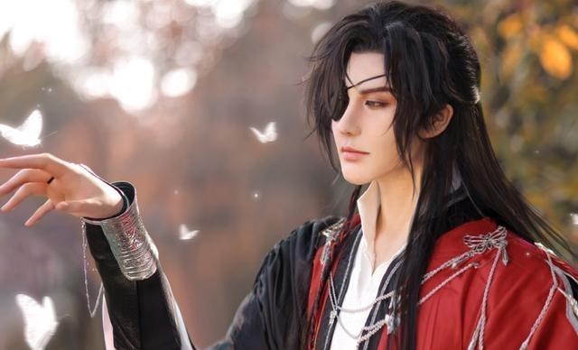 《天官赐福》高颜值的花怜cos,未岚的花城惊艳,谢怜英气又温柔_漫画