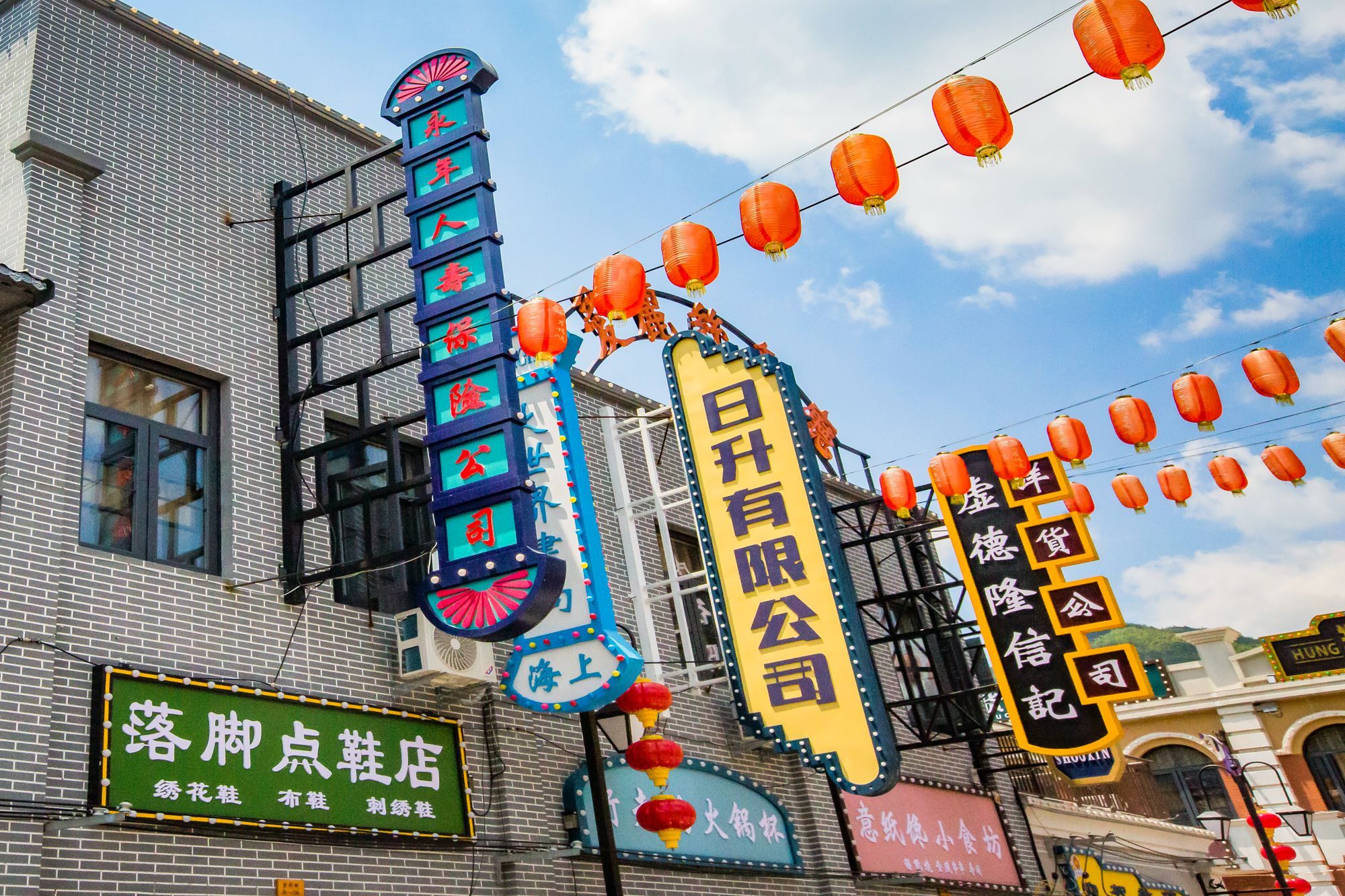 原创安徽六安有一座电影小镇充满了民国风情仿佛回到上世纪30年代