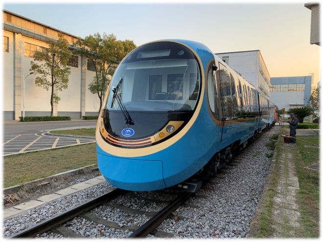 全球首輛全景觀光山地旅遊列車下月上線試車_玉龍雪山_中國_世界