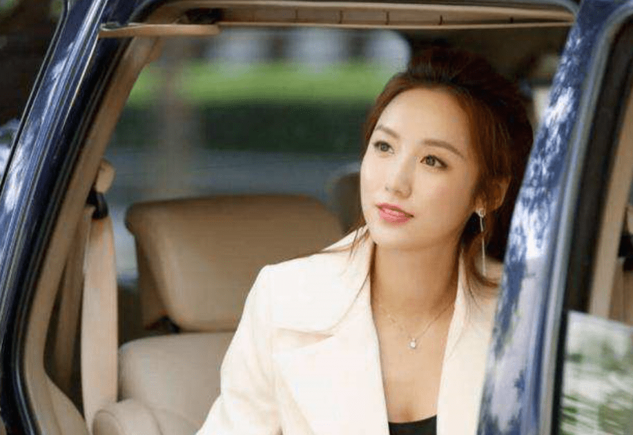 吕一_人气_视野