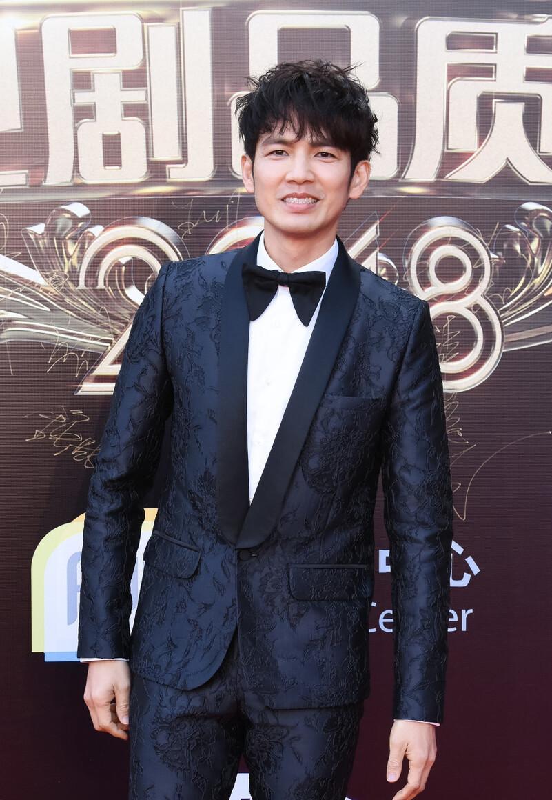 2度被雪藏,被称与3位女星亲密,钟汉良不为人知的"翻盘"史_郭富城_发展