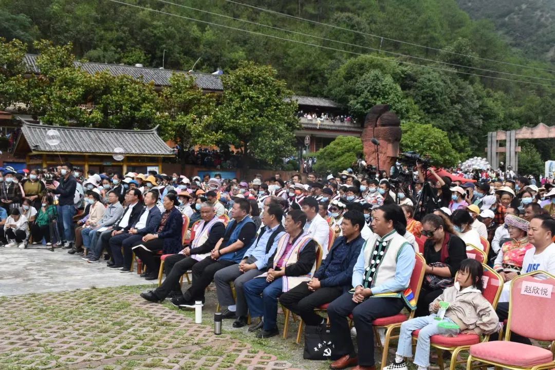 百人葫芦笙合奏，这里尽展非遗风采