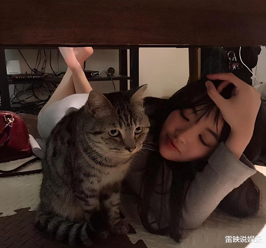 她不是《变形计》的主人公,却因节目成名,今被亲哥连累遭人恐吓