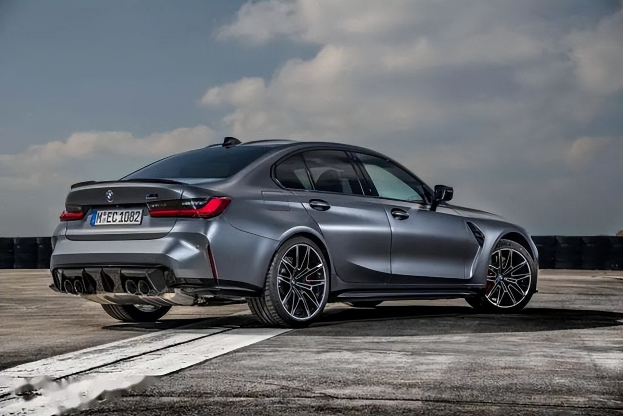 新款宝马m3终于来了内饰大改全系搭载30t售价8639万元起