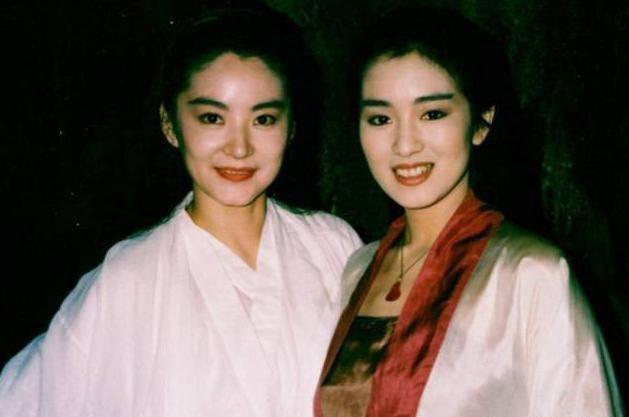 90年代女港星惊艳合影,王祖贤李嘉欣风华绝代,谁会艳压群芳?