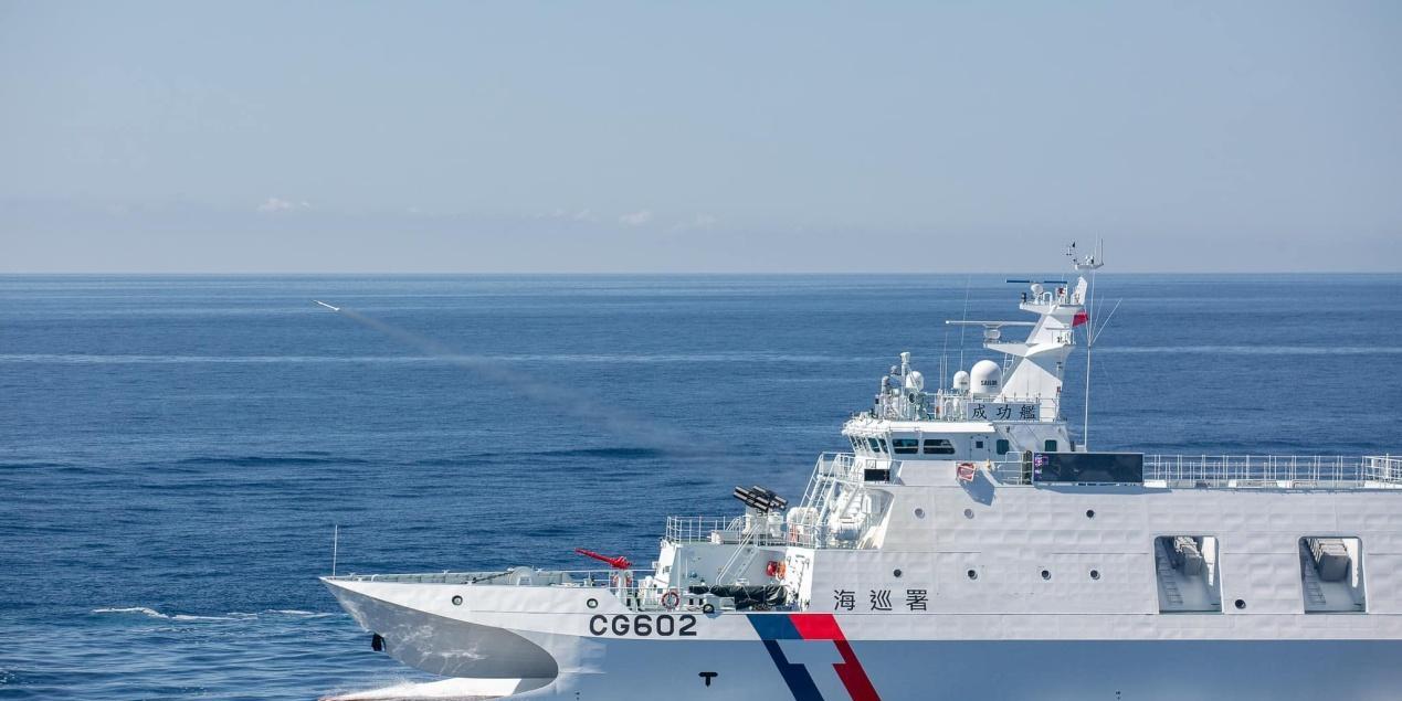 原创新竹舰进入禁航区四千吨配备武器遇到驱离时或采取躲猫猫