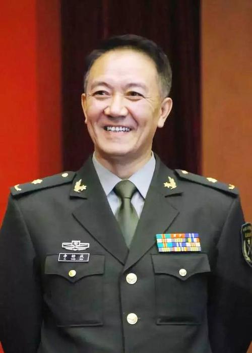 盘点影视圈军人出身的演员,实力吊打流量明星,要做就做最好的_李幼斌