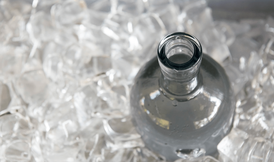 都说白酒不能冰镇为何却有12冰镇国窖1573看完长见识了