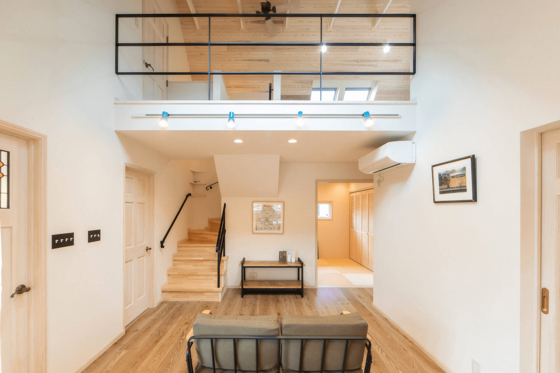 日本一户建就是"任性",装完旁边圈院子,加建阁楼又多了2间房_空间