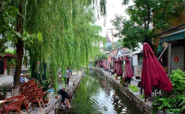 济南有一小众老街，流水潺潺垂柳依依，美景动人却少有人知