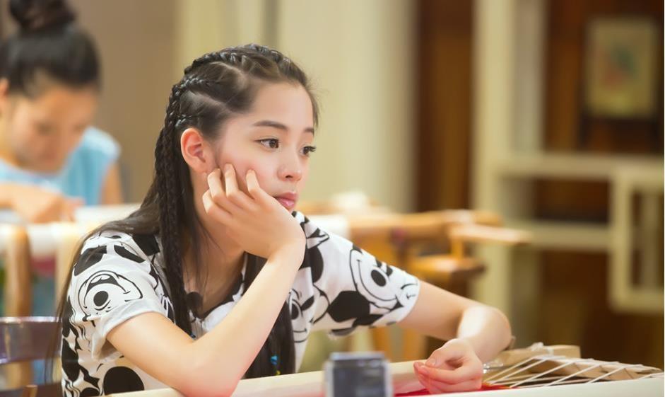 "欧阳娜娜:关键时刻发声爱国,无视台湾的死亡威胁_父亲_素人_周杰伦