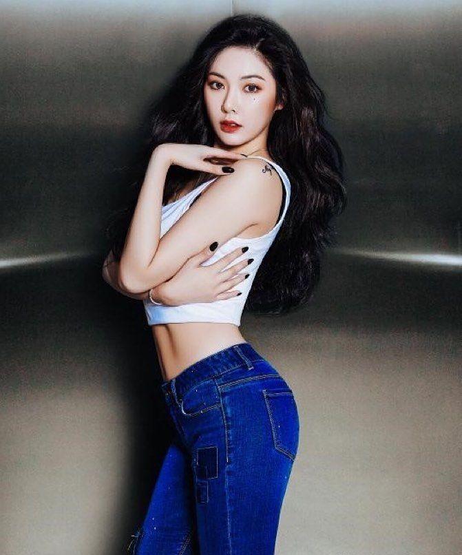 她们是欧中韩完美身材女星代表_gal_gadot_kloss