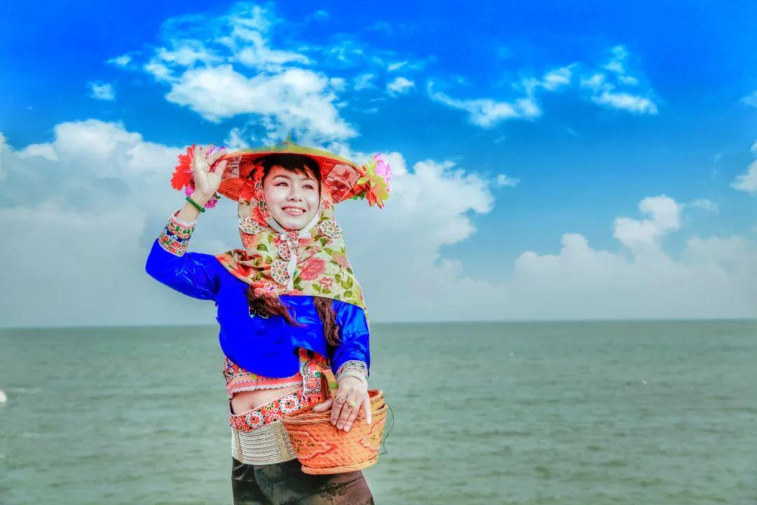 巾帼闽商风采 | 曾梅霞:梅花疏淡扬惠女精神,霞明玉映展巾帼风采_惠安