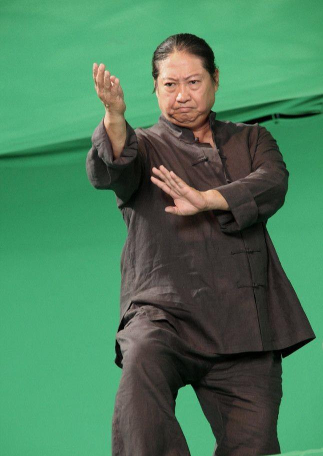 洪金宝女儿至今未婚,看到洪煦榆照片后,网友:娶不起_武打_电影_作品