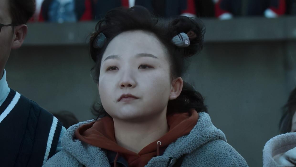 因不漂亮惹争议,没有明星相的辣目洋子却征服了于正和郭敬明_表演