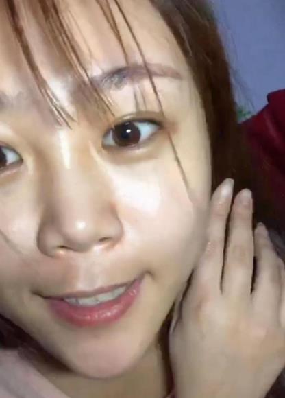 美女挑战全网"不整容不化妆"走红,这样的素颜已经很罕见了_姐姐_观众