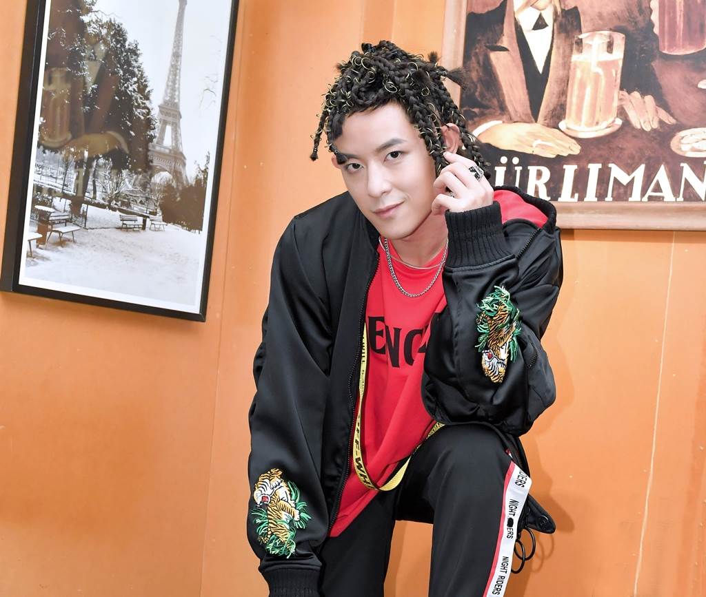 敖犬自曝交往过黑涩会美眉 鬼鬼嫌疑大?她吐露真相_andy_棒棒堂_节目