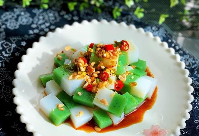 二月二龙抬头,教你在家做"彩色凉粉",q弹爽滑,2分钟就能学会_菠菜