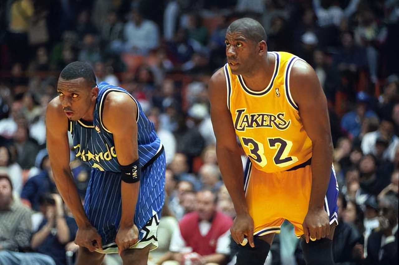 nba排名第四 魔术师约翰逊_洛杉矶湖人队_贾巴尔因_迈克乔丹