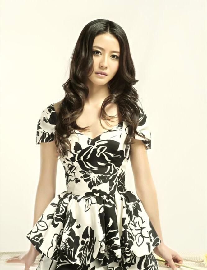 演艺圈"最美小花"赵志瑶,美过刘涛的她,未来星途一片光明_表演_形象