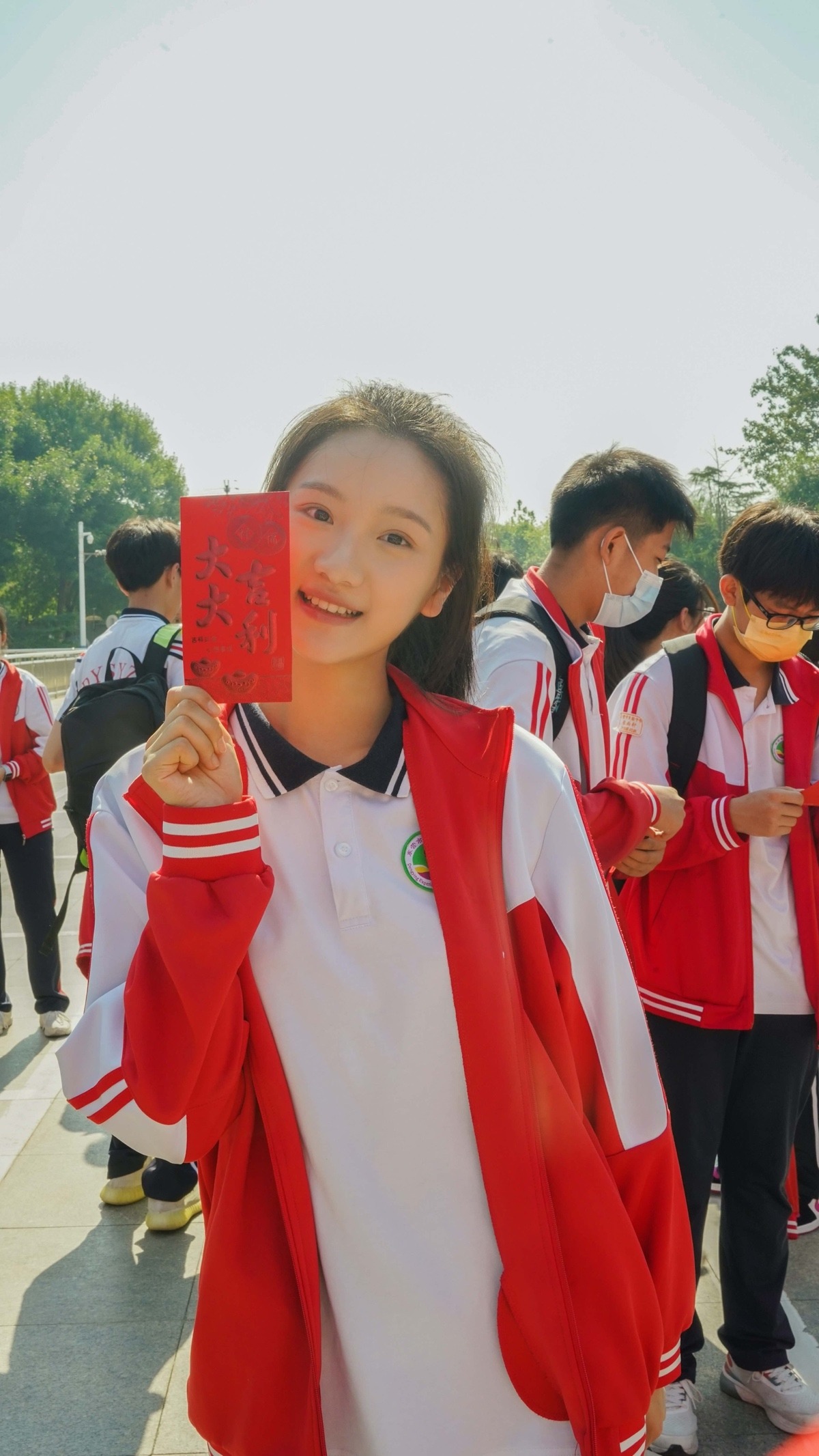 万合天宜新演员陈思羽首部电影彩虹线顺利杀青新人首秀未来可期