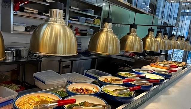 萤火创业简报|"非法景点"背后,是叫不停的"网红打卡风"_睡眠_彭州市