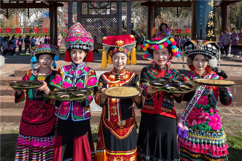 "云游大姚"正式启程!网红达人带你走进"咪依噜的故乡"_昙华_插花_活动