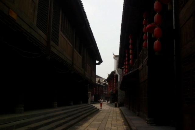水运码头，土家吊脚楼！贵州一古镇，位于阿蓬江畔，已有千年历史